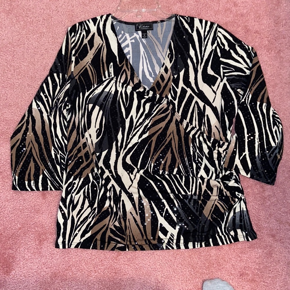 NWOT Dress Barn Animal Print Top